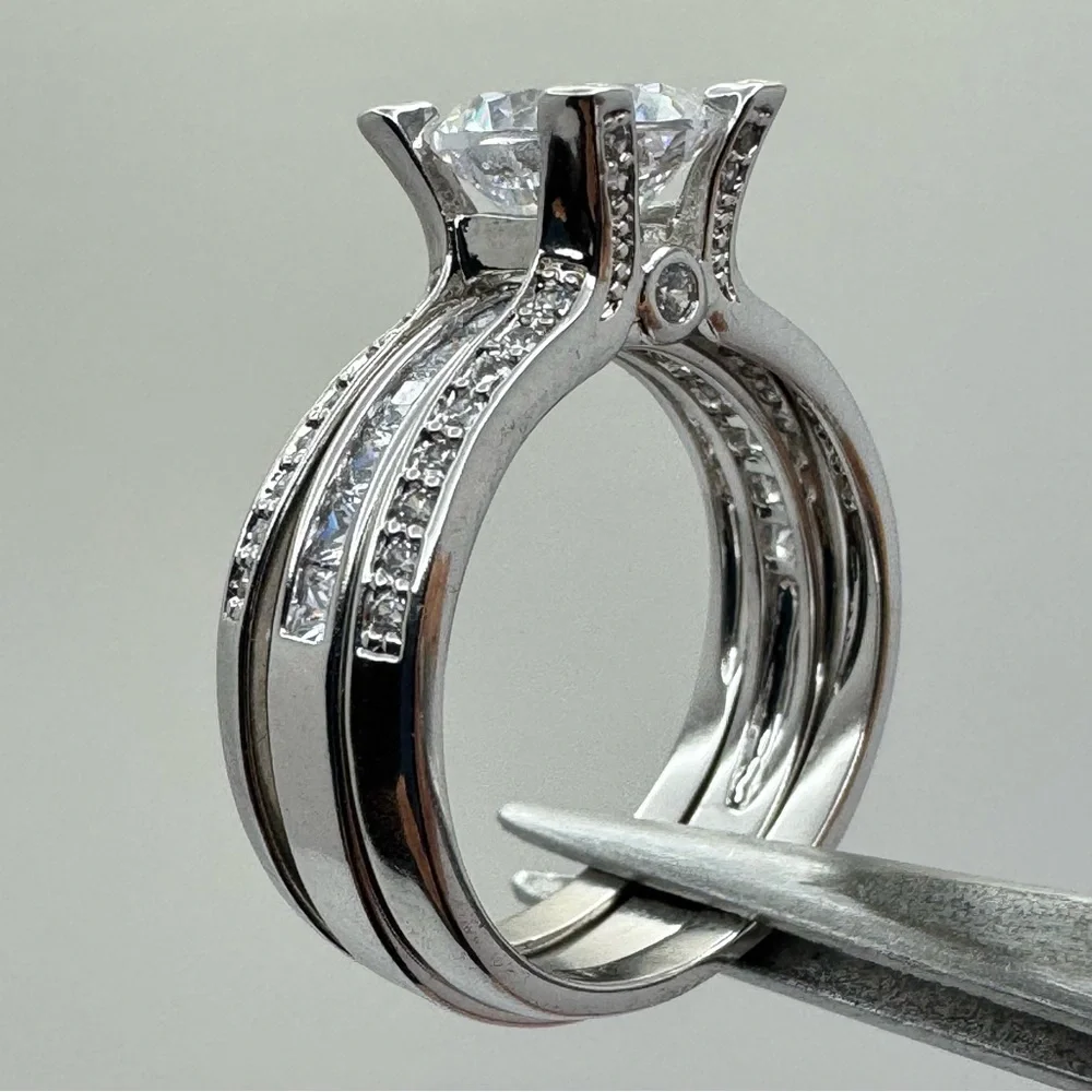 Stunning 10K Gold Plated CZ Engagement Ring Set Split Shank Pavé New